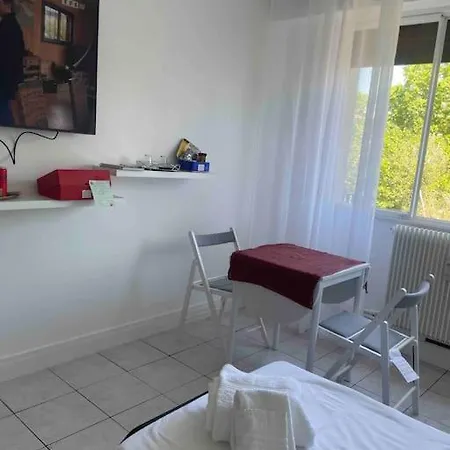 Apartment Paris For Business Or Holidays *